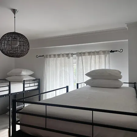 Ilumina Habitación en casa particular Albufeira