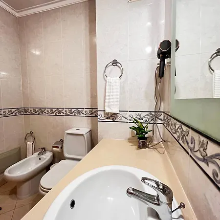 Ilumina Αλμπουφέιρα